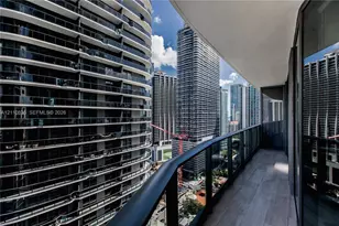 55 SW 9th St, Miami, FL 33130 - Photo 21