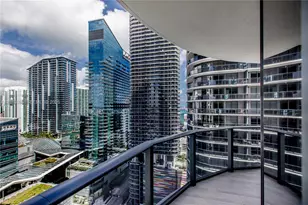 55 SW 9th St, Miami, FL 33130 - Photo 23