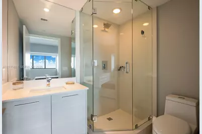 650 NE 32nd St #3504, Miami, FL 33137 - Photo 13