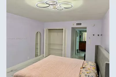 565 Oaks Ln #410, Pompano Beach, FL 33069 - Photo 11