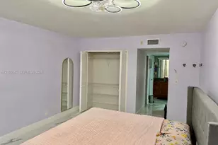 565 Oaks Ln, Pompano Beach, FL 33069 - Photo 11