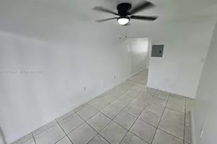 535 NW 7th St, Miami, FL 33136 - Photo 7
