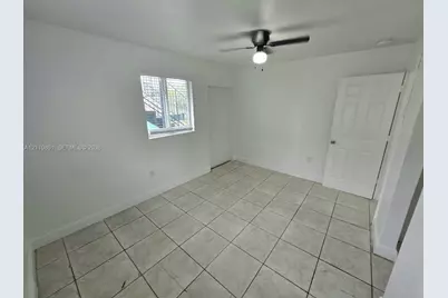 535 NW 7th St #8, Miami, FL 33136 - Photo 15