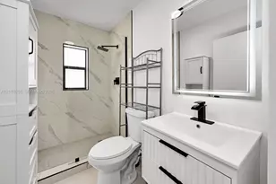 854 NW 76th St, Miami, FL 33150 - Photo 15