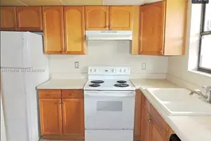 6010 Shaker Wood Cir, Tamarac, FL 33319 - Photo 3