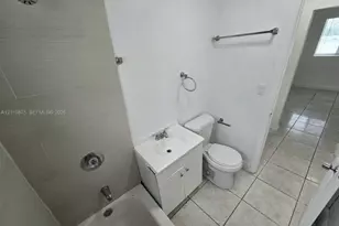 535 NW 7th St, Miami, FL 33136 - Photo 19