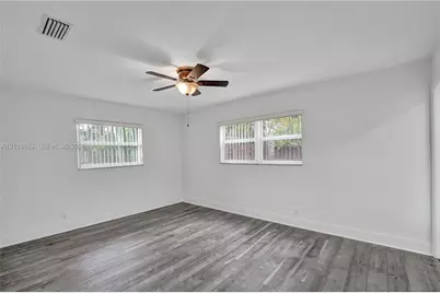 417 SE 4th St, Dania Beach, FL 33004 - Photo 5