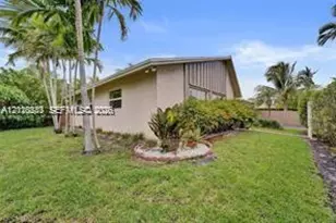 417 SE 4th St, Dania Beach, FL 33004 - Photo 15