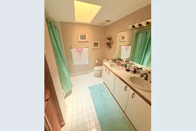 261 Navarre Ave #C-8, Coral Gables, FL 33134 - Photo 11
