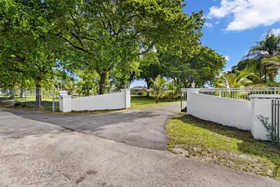 3351 SW 132nd Ave, Miramar, FL 33027 - Photo 13