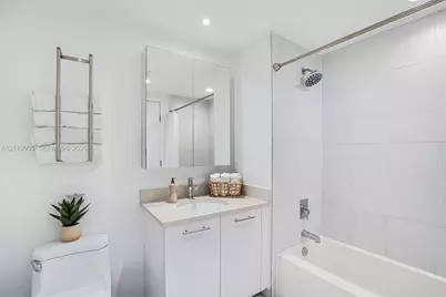 3250 NE 1st Ave #1117, Miami, FL 33137 - Photo 15