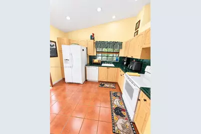 3530 Magellan Cir #618, Aventura, FL 33180 - Photo 7