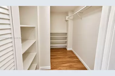 250 Jacaranda Dr #508, Plantation, FL 33324 - Photo 15