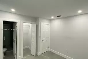 3501 SW 89th Ct, Miami, FL 33165 - Photo 9