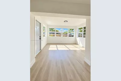 420 SW 71st Way, Pembroke Pines, FL 33023 - Photo 11