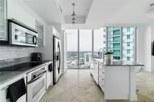 888 Biscayne Blvd, Miami, FL 33132 - Photo 11