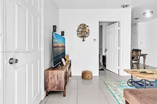 2126 Cleveland St, Hollywood, FL 33020 - Photo 3