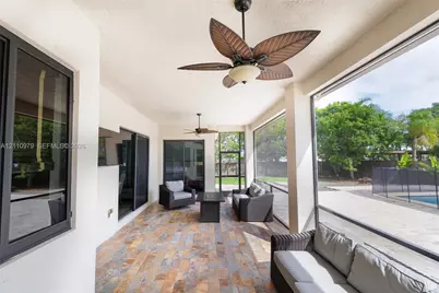 32007 SW 207th Ave, Homestead, FL 33030 - Photo 15