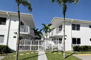 1719 Wiley St, Hollywood, FL 33020 - Photo 1
