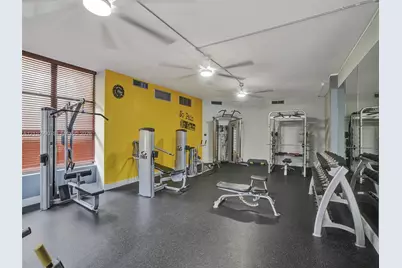 800 Parkview Dr #131, Hallandale Beach, FL 33009 - Photo 25