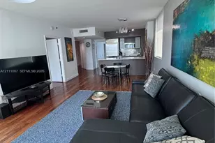 55 SE 6th St, Miami, FL 33131 - Photo 3