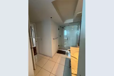 55 SE 6th St #3910, Miami, FL 33131 - Photo 5
