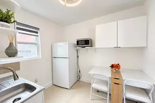 9494 SW 39th St, Miami, FL 33165 - Photo 13