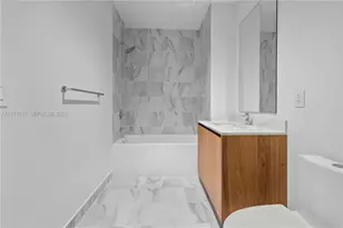 1400 Biscayne Blvd, Miami, FL 33132 - Photo 9