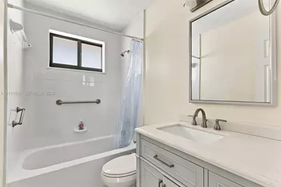 937 NW 79th Ter, Plantation, FL 33324 - Photo 15