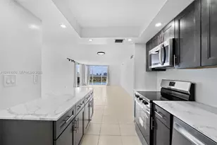 20505 E Country Club Dr, Aventura, FL 33180 - Photo 3