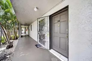 130 NW 87th Ave, Miami, FL 33172 - Photo 11