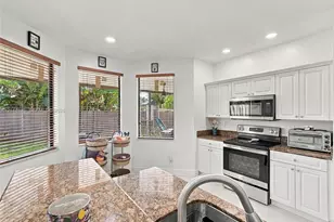 10852 SW 245th St, Homestead, FL 33032 - Photo 15