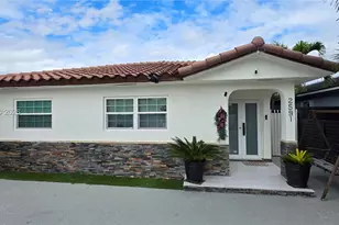 2591 W 70th St, Hialeah, FL 33016 - Photo 1