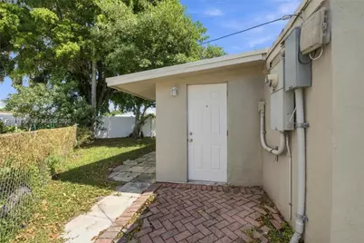 2219 SW 68th Ter, Miramar, FL 33023 - Photo 31