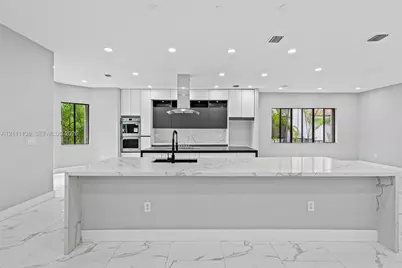 19363 SW 79th Ave, Cutler Bay, FL 33157 - Photo 9