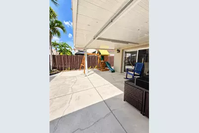 8110 SW 157th Ct, Miami, FL 33193 - Photo 15