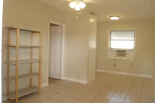 1005 N 18th Ct, Hollywood, FL 33020 - Photo 3