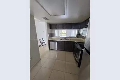 855 SW 113th Way #855, Pembroke Pines, FL 33025 - Photo 9