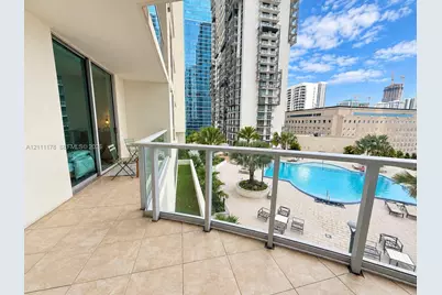 300 S Biscayne Blvd #T-1405, Miami, FL 33131 - Photo 21