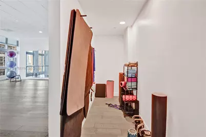 300 S Biscayne Blvd #T-1405, Miami, FL 33131 - Photo 35