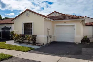 17826 SW 10th Ln, Pembroke Pines, FL 33029 - Photo 1