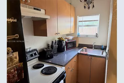 6100 SW 37th St, Davie, FL 33314 - Photo 9