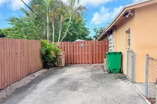 6100 SW 37th St, Davie, FL 33314 - Photo 9