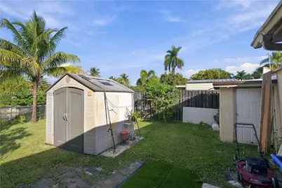 1813 E River Dr, Margate, FL 33063 - Photo 21