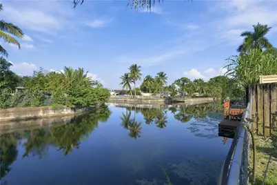 1813 E River Dr, Margate, FL 33063 - Photo 9