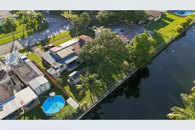 1813 E River Dr, Margate, FL 33063 - Photo 51
