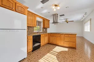 9270 Caribbean Blvd, Cutler Bay, FL 33157 - Photo 9