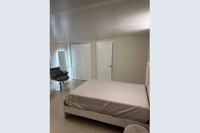 8800 NW 113th St #3, Hialeah Gardens, FL 33018 - Photo 5