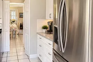 7513 SW 28th St, Davie, FL 33314 - Photo 5