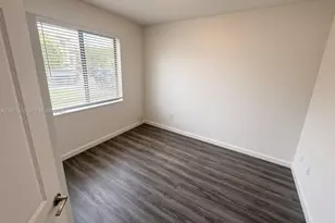 21430 NE 3rd Pl, Miami, FL 33179 - Photo 15